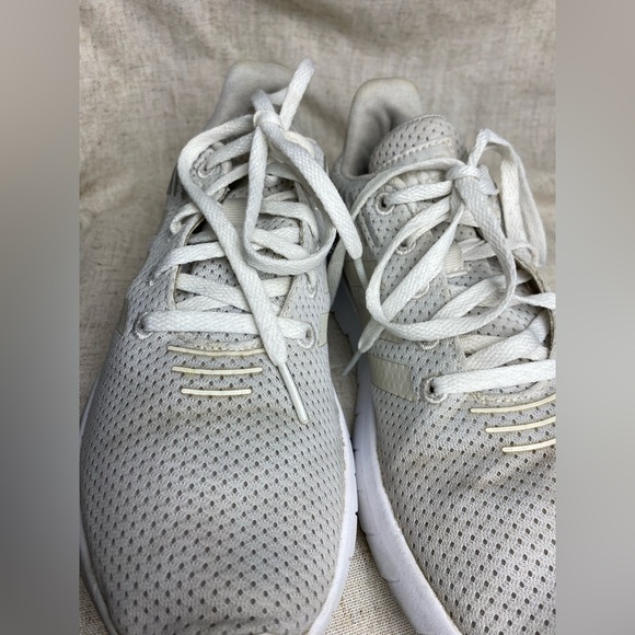 Adidas Cloud White Asweerun Running Shoes Size 6.5 - Picture 3 of 13